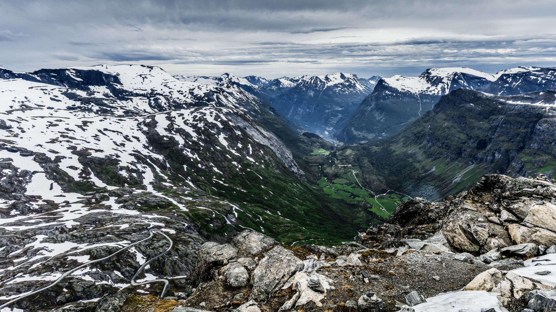 Serpentine road Norway